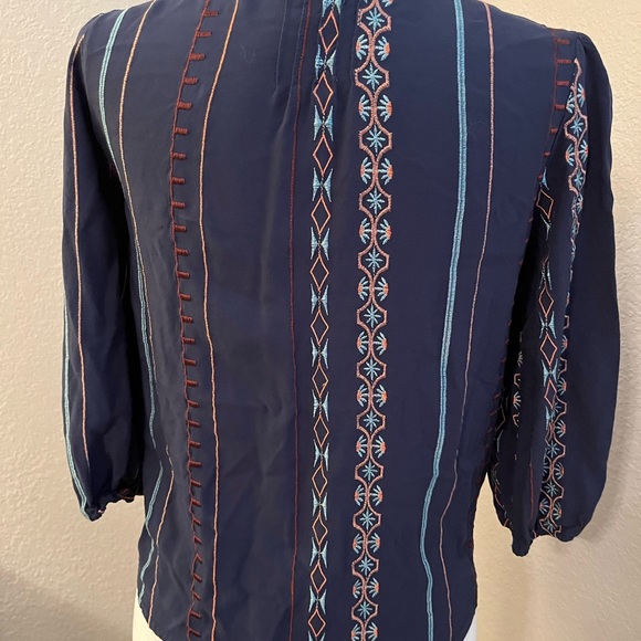 Button down blouse - Picture 4 of 8